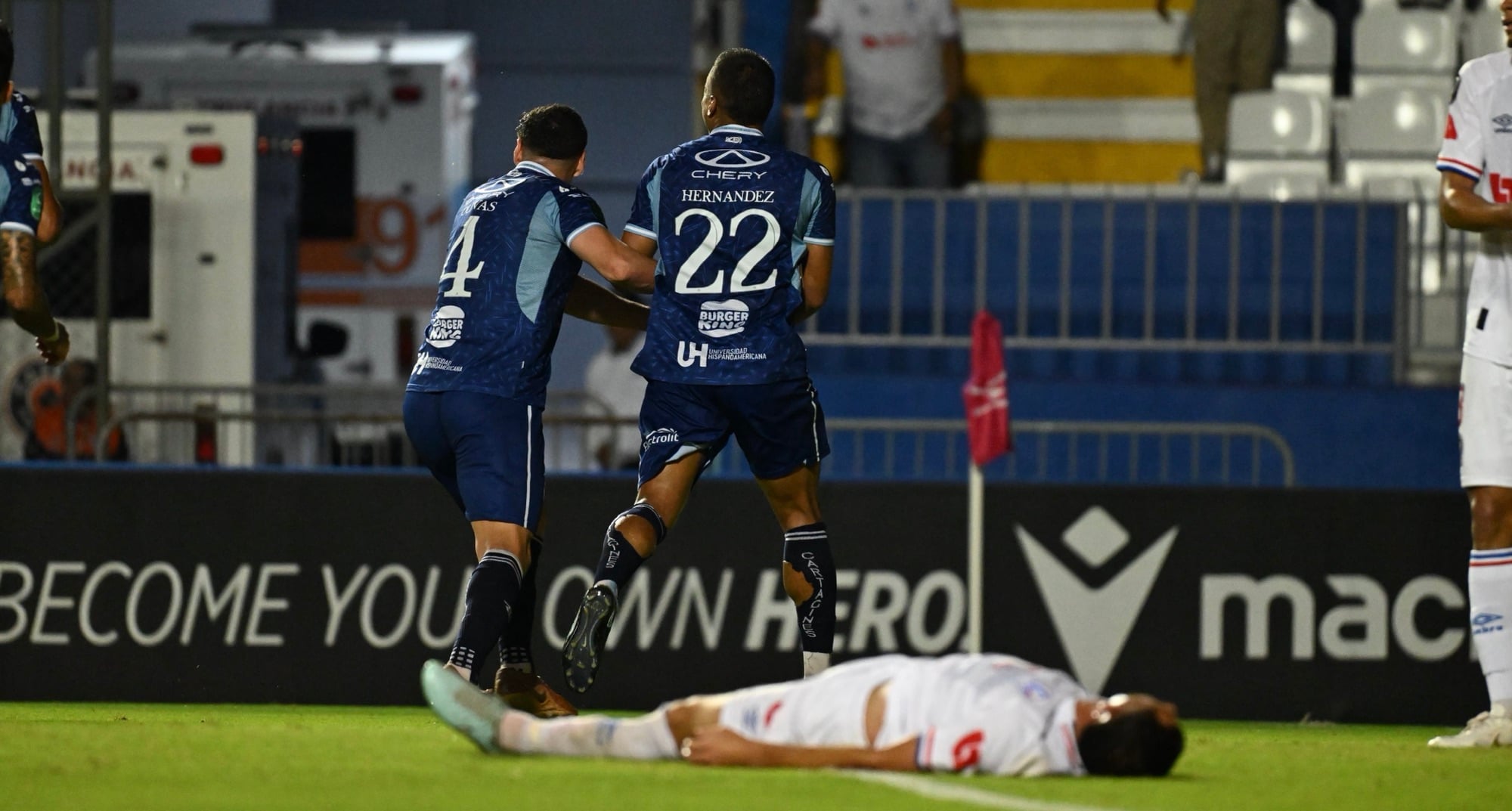 ¡Cartaginés dejó acostado al Olimpia en Honduras!