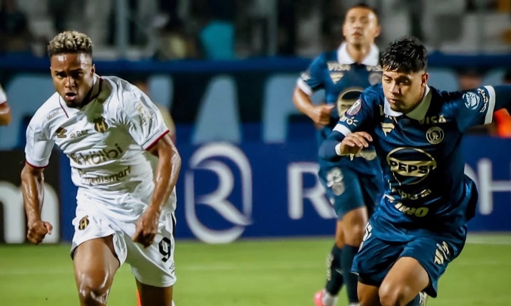¡Alajuelense empata 0-0 ante Motagua en Honduras!